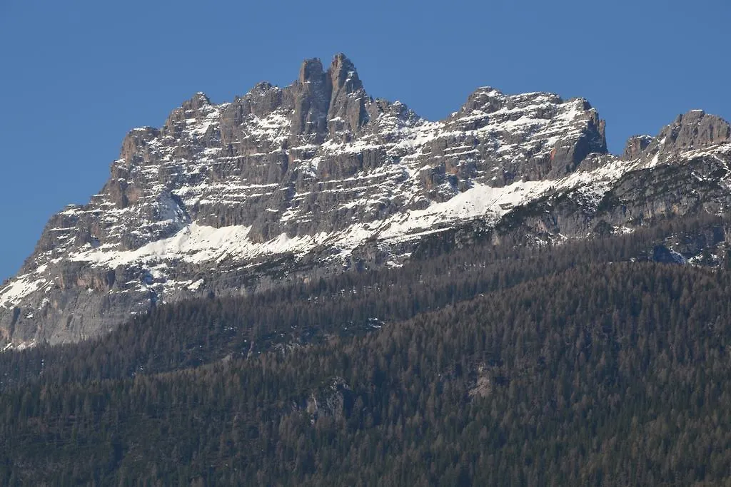 Hotel Villa Gaia Cortina dʼAmpezzo 3*,